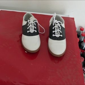 Saddle oxfords
